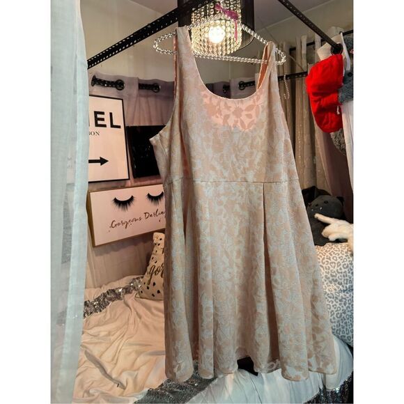 Torrid pink/peach lace 22 3x  midi texture knit skater dress plus fit & flare - Picture 5 of 10